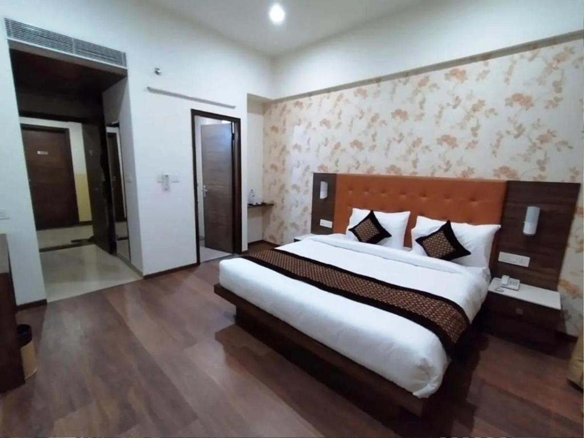 Hotel Citi Inn Grande Zirakpur 外观 照片
