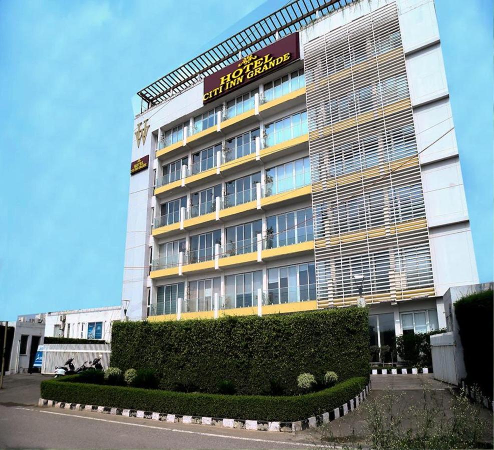 Hotel Citi Inn Grande Zirakpur 外观 照片